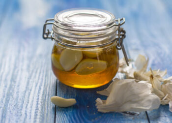 വെളുത്തുള്ളി-തേനിൽ-ചേർത്ത്-രാവിലെ-കഴിക്കാം,-കാരണം