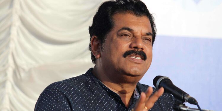 വിദ്യാർത്ഥിയോട്-കയർത്ത്-സംസാരിച്ച-സംഭവം;-മുകേഷിനെതിരെ-ബാലാവകാശ-കമ്മീഷന്-പരാതി