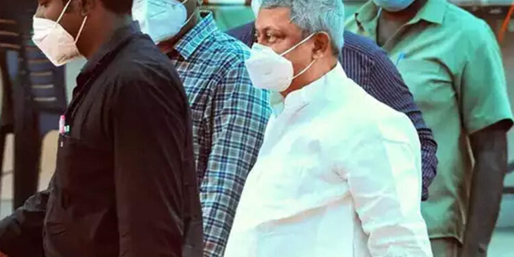 അഭയ-കേസ്:-കോട്ടൂരിൻ്റെയും-സെഫിയുടെയും-പരോൾ-സര്ക്കാര്-നിര്ദേശപ്രകാരം;-എതിര്ത്ത്-ഹര്ജി