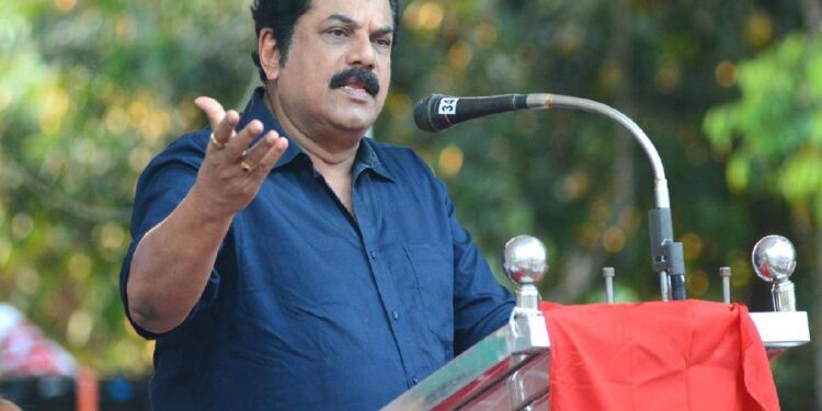 ‘ഫോൺ-നമ്പർ-വെളിപ്പെടുത്താതെ-മുകേഷ്,-വിദ്യാർഥിയെ-കണ്ടെത്താനായിട്ടില്ല’:-പരാതി-നൽകുമെന്ന-സൂചന-നൽകി-എംഎൽഎ