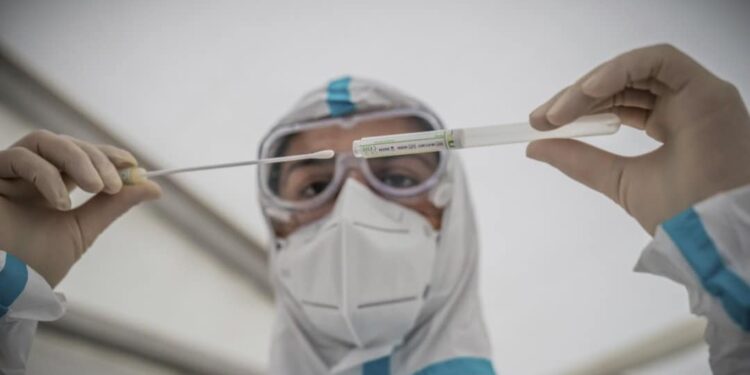 ഇന്ന്-8037-പേര്‍ക്ക്-കോവിഡ്;-ടെസ്റ്റ്-പോസിറ്റിവിറ്റി-നിരക്ക്-10.03,-മരണം-102