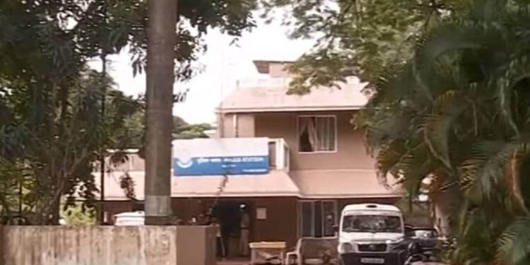 കൊച്ചി-നാവികസേന-ആസ്ഥാനത്ത്-സുരക്ഷാ-ജീവനക്കാരന്‍-വെടിയേറ്റ്-മരിച്ച-നിലയില്‍