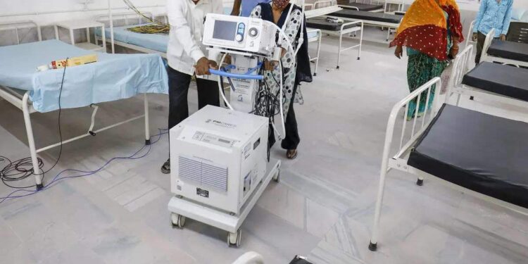 മുഹമ്മദിന്-പിന്നാലെ-കേരളത്തിന്റെ-കനിവ്-കാത്ത്-ഇമ്രാനും;-വെന്റിലേറ്ററിൽ-കഴിയുന്ന-കുഞ്ഞിനും-വേണ്ടത്-18കോടിയുടെ-മരുന്ന്