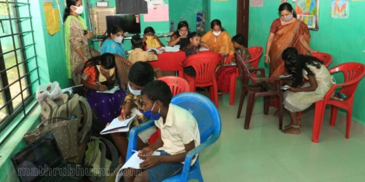 എല്ലാ-കുട്ടികള്‍ക്കും-ഡിജിറ്റല്‍-വിദ്യാഭ്യാസം,-ആദിവാസി-വിഭാഗത്തിന്-പ്രഥമ-പരിഗണന-മുഖ്യമന്ത്രി