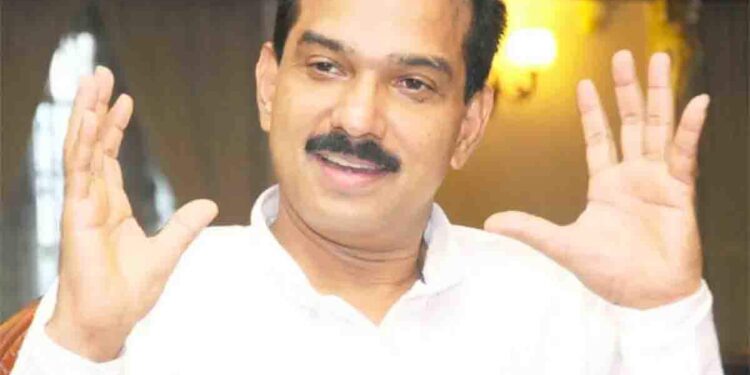 പണം-വെച്ച്-ആരെയും-വെല്ലുവിളിക്കരുത്;-നിയമങ്ങൾ-അനുസരിച്ച്-വ്യവസായം-നടത്തണമെന്ന്-സാബുവിനോട്-ഐഎൻടിയുസി