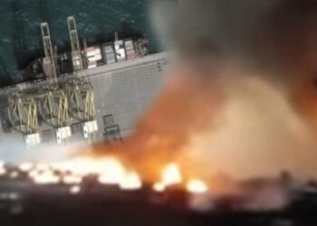 ദുബായ്-ജബല്‍-അലി- തുറമുഖത്ത്-വന്‍-അഗ്നിബാധ-;-ആളപായമില്ല