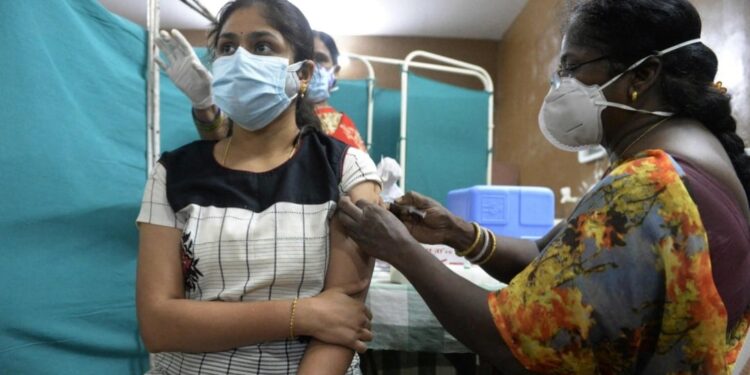 സംസ്ഥാനത്ത്-ഇന്ന്-15,637-പേര്‍ക്ക്-കോവിഡ്;-മരണം-128,-ടിപിആർ-10.03%