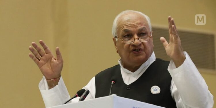 ഉപവാസത്തില്‍-രാഷ്ട്രീയമില്ലെന്ന്-ഗവർണർ;-സ്ത്രീധനത്തിനെതിരായ-സന്ദേശമെന്ന്-സിപിഎം