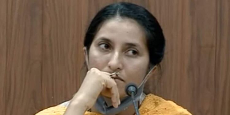 സുഹൃത്തിനെ-ബലാത്സംഗം-ചെയ്തതായുളള-ആരോപണം:-മയൂഖാ-ജോണിയുടെപേരില്‍-കേസെടുക്കാന്‍-ഉത്തരവ്