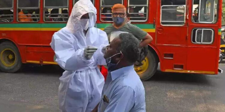 സംസ്ഥാനത്ത്-13,750-പേർക്ക്-കൂടി-കൊവിഡ്;-കൂടുതൽ-കേസുകൾ-കോഴിക്കോട്-ജില്ലയിൽ,-130-മരണങ്ങൾ