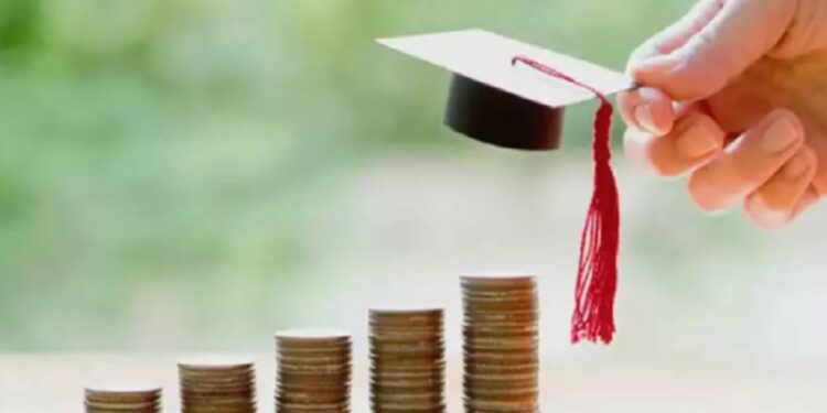 ന്യൂനപക്ഷ-സ്കോളര്‍ഷിപ്പ്-23.51-കോടിയാക്കി-ഉയര്‍ത്തി-സര്‍ക്കാര്‍;-ക്രൈസ്തവ-വിഭാഗത്തിന്-നാലരക്കോടി