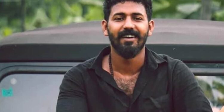 ആകാശ്-തില്ലങ്കേരി-കസ്റ്റംസ്-മുമ്പാകെ-ഹാജരായി;-ചോദ്യം-ചെയ്യുന്നു