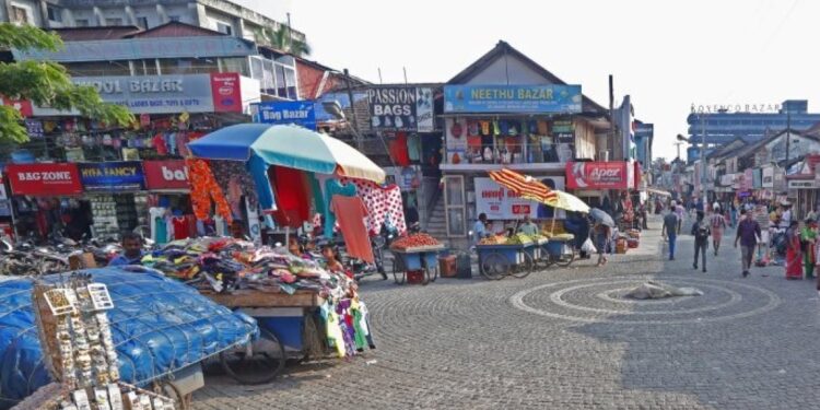 കോഴിക്കോട്-മിഠായിത്തെരുവില്‍-വഴിയോര-കച്ചവടത്തിന്-അനുമതി