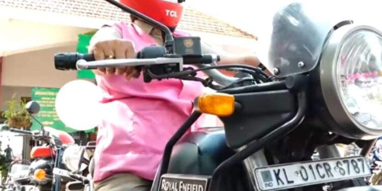 സ്ത്രീ-സുരക്ഷയ്ക്കായി-പിങ്ക്-പ്രൊട്ടക്‌ഷൻ-പദ്ധതികളുമായി-കേരളാ-പോലീസ്