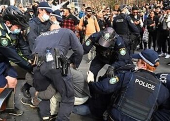 ഓസ്‌ട്രേലിയയില്‍-ലോക്ഡൗണ്‍-വിരുദ്ധ-സമരം-സംഘര്‍ഷത്തില്‍