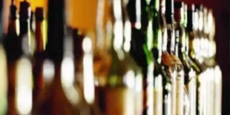 ബാറുകളിൽ-ഇന്നു-മുതൽ-പുതിയ-സമയക്രമം;-ബെവ്കോ-ഔട്ട്ലെറ്റുകളിലെ-തിരക്കു-കുറയ്ക്കാൻ-സർക്കാർ-നടപടി