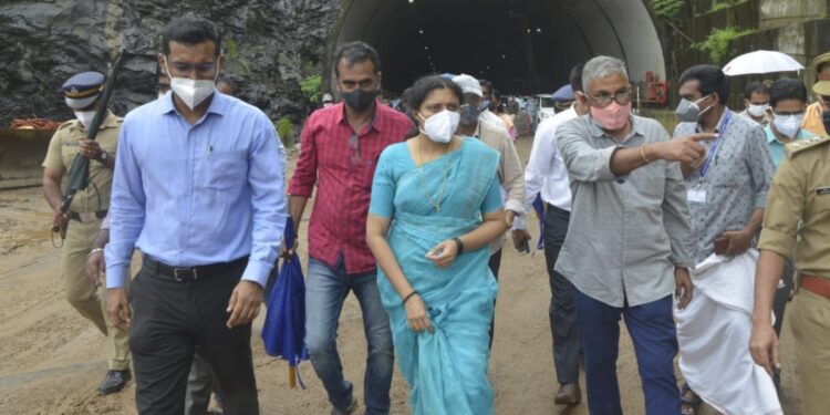 കുതിരാന്‍-തുരങ്കത്തിലെ-ഒരു-ടണല്‍-ഓഗസ്റ്റ്-ഒന്നിന്-തുറക്കും