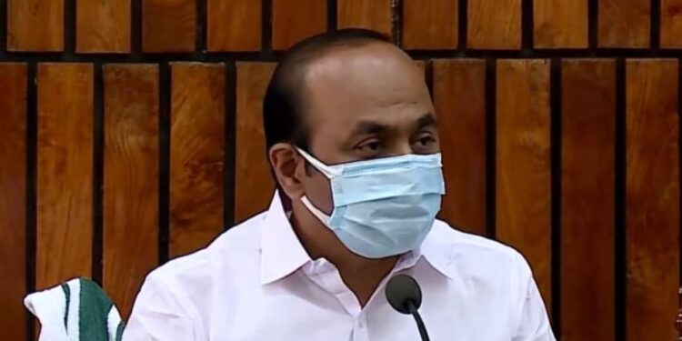 മന്ത്രി-പ്രതിയാണ്,-രാജിവെക്കണം:-കേസിനായി-ചെലവഴിച്ചത്-ജനങ്ങളുടെ-പണമെന്ന്-പ്രതിപക്ഷം