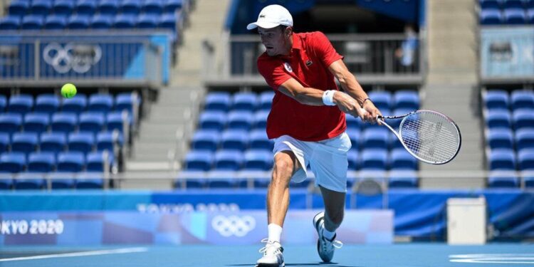 tokyo-olympics-2020:-കൊടും-ചൂടില്‍-വലഞ്ഞ്-താരങ്ങള്‍;-മരിച്ചാല്‍-ഉത്തരവാദിത്വം-ഏല്‍ക്കുമോ?-അമ്പയറിനോട്-മെദ്‌വദേവ്