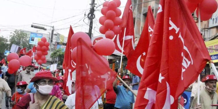 കുറ്റ്യാടിയിൽ-സിപിഎമ്മിന്റെ-കൂട്ടനടപടി;-32-പ്രവര്‍ത്തകര്‍ക്കെതിരെ-കൂടി-അച്ചടക്കനടപടി