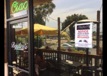 വാക്‌സിനെടുത്തവർ-കടക്ക്-പുറത്ത്!-ഇവിടെ-നിങ്ങൾക്ക്-ഭക്ഷണം-വിളമ്പില്ല