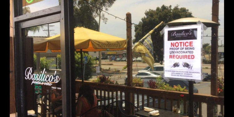 വാക്‌സിനെടുത്തവർ-കടക്ക്-പുറത്ത്!-ഇവിടെ-നിങ്ങൾക്ക്-ഭക്ഷണം-വിളമ്പില്ല