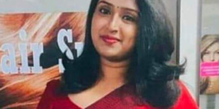 സുഹൃത്തുക്കൾ-വഞ്ചിച്ചു;-മുൻകൂർ-ജാമ്യാപേക്ഷയുമായി-തട്ടിപ്പുകാരി-സെസി-സേവ്യർ-ഹൈക്കോടതിയിൽ