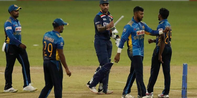 india-vs-sri-lanka-3rd-t20i:-സ്പിന്നില്‍-അടിതെറ്റി-ഇന്ത്യ;-ലങ്കയ്ക്ക്-82-റണ്‍സ്-വിജയലക്ഷ്യം