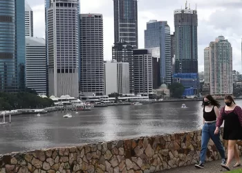തെക്കുകിഴക്കൻ ക്വീൻസ്ലാൻഡ് ഇന്നുച്ചയോടെ ലോക്ക്ഡൗണിൽ പ്രവേശിക്കും