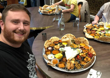 7-കിലോഗ്രാം-സദ്യ,-1-മണിക്കൂറിൽ-കഴിക്കണം!-വെല്ലുവിളി-ഏറ്റെടുക്കുന്നോ?