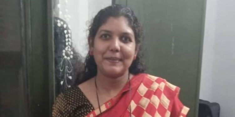 മകളെന്ന്-അവകാശപ്പെട്ട്-പ്രശ്‌നമുണ്ടാക്കി;-യുവതി-അടിയേറ്റ്-മരിച്ചു,-വയോധികന്‍-ആത്മഹത്യ-ചെയ്തു