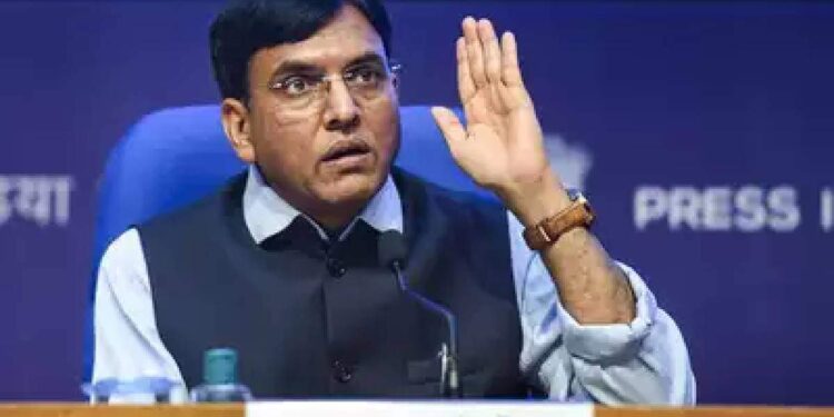 കൊവിഡ്:-കേന്ദ്ര-ആരോഗ്യമന്ത്രിയും-സംഘവും-കേരളത്തിലേക്ക്,-സാഹചര്യങ്ങൾ-വിലയിരുത്തും