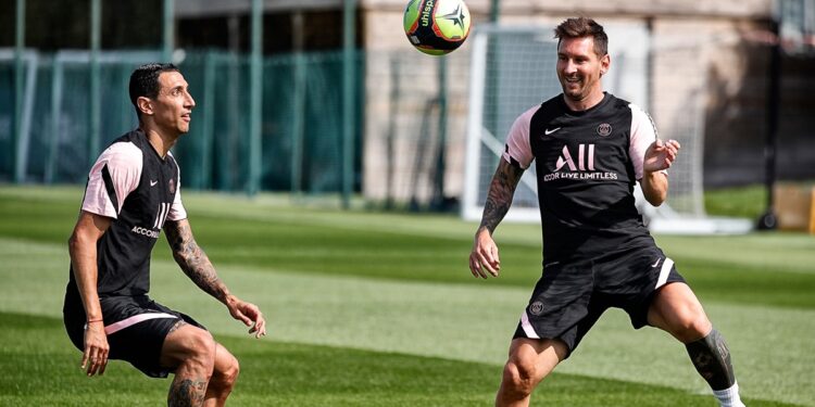 പിഎസ്‌ജിക്കായി-ബൂട്ട്-കെട്ടാന്‍-മെസി;-സീസണിലെ-ആദ്യ-മത്സരം-ഇന്ന്