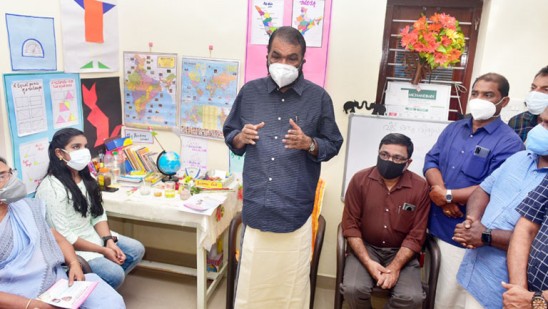 ‘വീട്-ഒരു-വിദ്യാലയം’-പദ്ധതിയ്ക്ക്-തുടക്കം