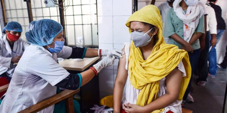 കേരളത്തിന്-കൂടുതൽ-വാക്സിൻ-നൽകും;-ഓണത്തിന്-ജാഗ്രത-വേണമെന്ന്-കേന്ദ്രം