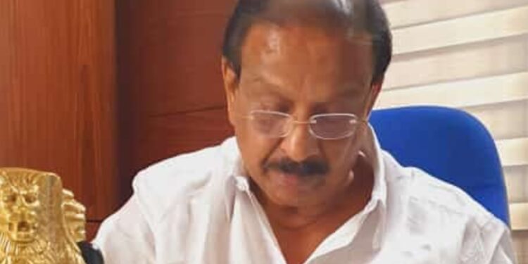 മതരാഷ്ട്രം-അതിന്റെ-സർവ്വഭീകരതയോടും-കൂടി-പത്തിവിരിച്ചാടുന്നു;-അഫ്ഗാന്റെ-തിരിച്ചു-വരവ്-കാണാൻ-കഴിയട്ടെ:-കെ-സുധാകരൻ