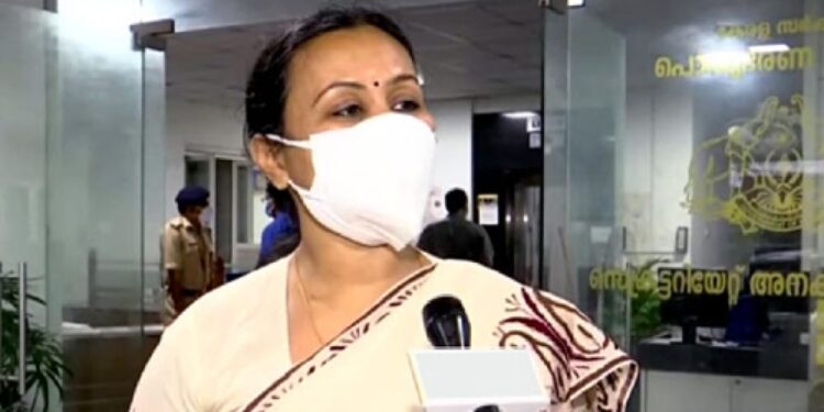 അടുത്ത-നാല്-ആഴ്ച-നിര്‍ണായകം;-അടിയന്തര-യോഗം-വിളിച്ച്-ആരോഗ്യമന്ത്രി