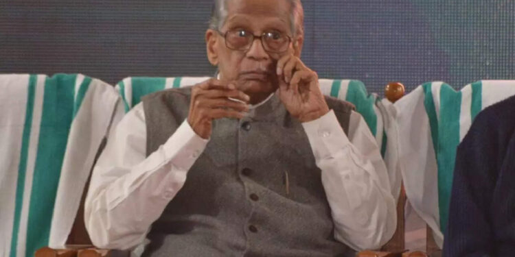 ഓംചേരി-എൻ-എൻ-പിള്ളയ്ക്ക്-കേന്ദ്ര-സാഹിത്യ-അക്കാദമി-അവാർഡ്