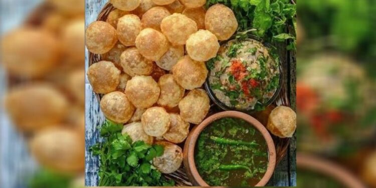 പാനിപൂരി;-ഇന്ത്യക്കാരുടെ-പ്രിയപ്പെട്ട-സ്ട്രീറ്റ്-ഫുഡ്