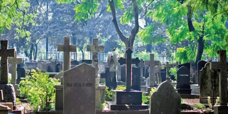 മൂന്നാം-ദിവസം-ഉയർത്തെഴുനേൽക്കാൻ-ജീവനോടെ-സ്വയം-കുഴിച്ചുമൂടി-പാസ്റ്റർ,-സംഭവിച്ചത്