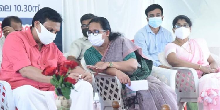 ശ്രദ്ധയോടെ-കേൾക്കും,-പോസിറ്റീവായി-മറുപടി-നല്‍കും;-മന്ത്രി-മുഹമ്മദ്-റിയാസിനെ-പുകഴ്ത്തി-കെ.കെ-രമ