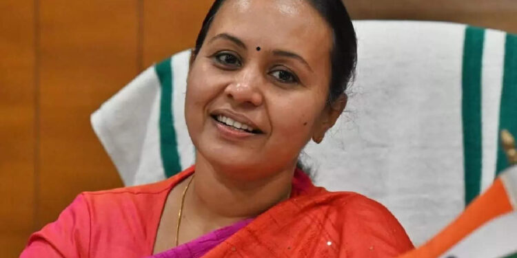 ‘അനാവശ്യ-യാത്രകൾ-ഒഴിവാക്കണം,-കുട്ടികളുടെ-സുരക്ഷിതത്വം-നിർണായകം’;-അതീവ-ജാഗ്രത-വേണമെന്ന്-ആരോഗ്യമന്ത്രി