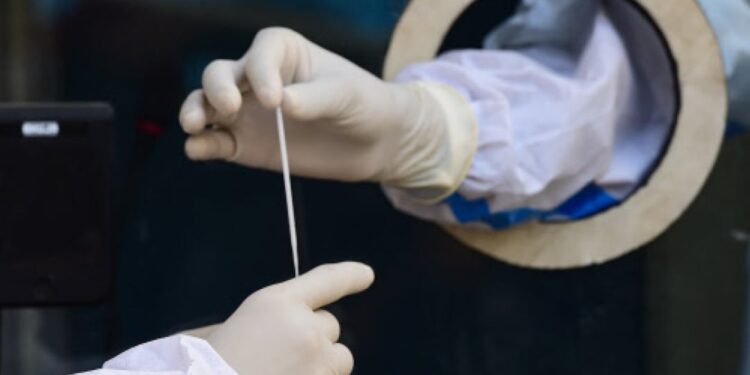 രോഗലക്ഷണങ്ങള്-കാണിക്കുന്ന-എല്ലാവരേയും-ആര്ടിപിസി.ആര്-ടെസ്റ്റിന്-വിധേയമാക്കും-മുഖ്യമന്ത്രി