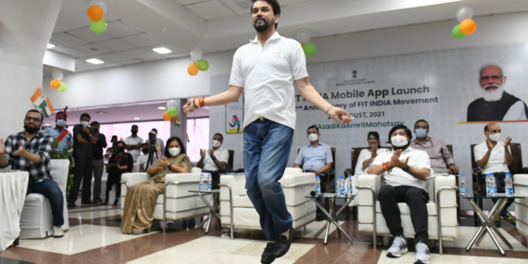 ഫിറ്റ്-ഇന്ത്യ-മൊബൈൽ-ആപ്പ്-കായിക-മന്ത്രി-അനുരാഗ്-താക്കൂർ-പുറത്തിറക്കി
