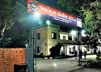 ഭാര്യ-പീഡിപ്പിക്കുന്നു!-രക്ഷപ്പെടാൻ-പോലീസ്-സ്റ്റേഷൻ-കത്തിച്ചാൽ-കുഴപ്പമുണ്ടോ?