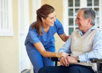 രാജ്യാന്തര-വിദ്യാർത്ഥികൾക്ക്-ഏജ്ഡ്-കെയർ-മേഖലയിൽ-കൂടുതൽ-സമയം-ജോലി-ചെയ്യാനുള്ള-ഇളവ്-തുടരും