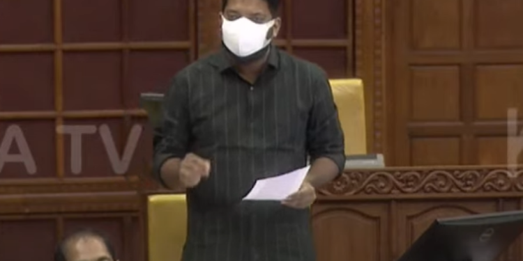 psc-യെ-കരുവന്നൂര്‍-ബാങ്കിന്റെ-നിലവാരത്തിലേക്ക്-താഴ്ത്തരുത്,-പാര്‍ട്ടി-സര്‍വീസ്-കമ്മീഷനാക്കരുത്-ഷാഫി