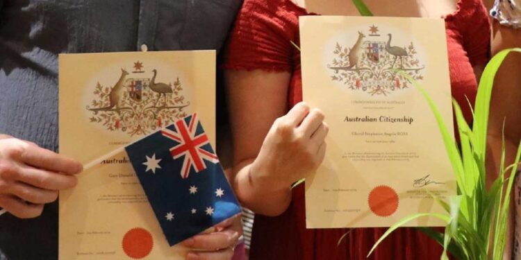 കൊവിഡ്-പ്രതിസന്ധിക്കിടയിലും-ഓസ്ട്രേലിയൻ-പൗരത്വമെടുത്തത്-1.4-ലക്ഷത്തോളം-പേർ