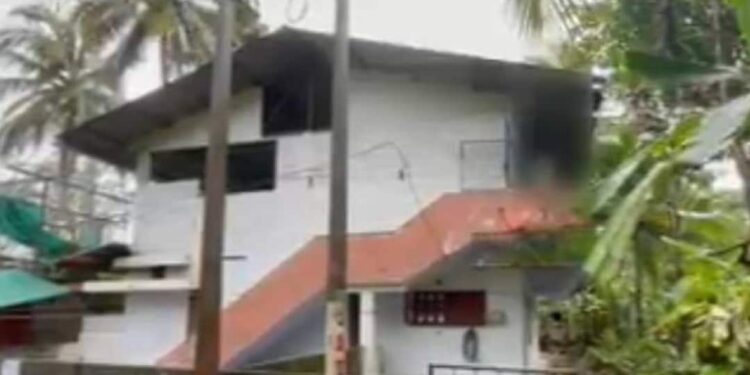 കോഴിക്കോട്-ജില്ലയിൽ-രണ്ട്-പേർ-ജീവനൊടുക്കി;-കോവിഡ്-പ്രതിസന്ധിയെന്ന്-പ്രാഥമിക-നിഗമനം