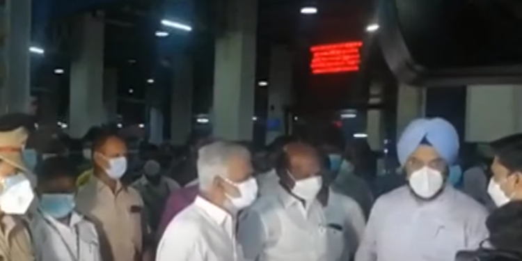 കേരളത്തില്‍-നിന്നെത്തുവരുടെ-കോവിഡ്-പരിശോധന-കര്‍ശനമാക്കി-തമിഴ്‌നാട്;-നേതൃത്വം-നല്‍കി-മന്ത്രിമാര്‍